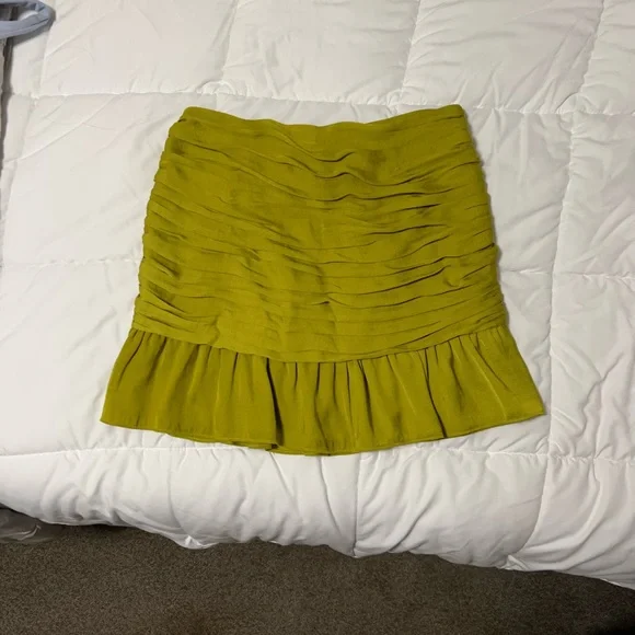 Lida Kate Lime Green Mini Skirt - Picture 3 of 4